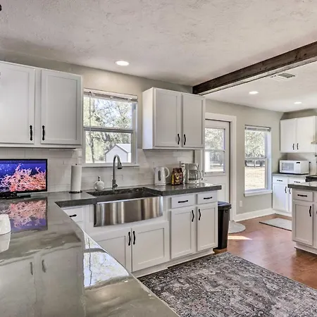 Villa Ocala Equestrian Escape With Private Pasture!